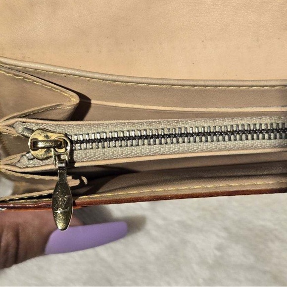 LV- Authentic Louis Vuitton x Murikami “Sarah” Multi-color logo Long Snap Wa… - Picture 5 of 14